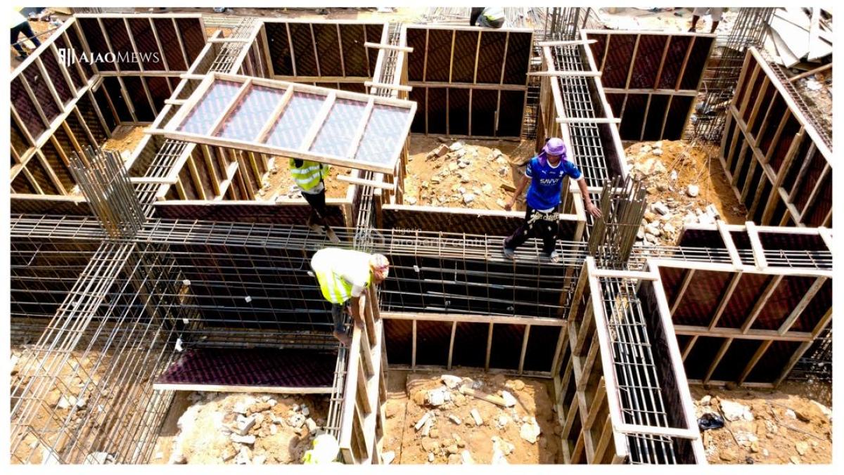 Blocks of Flats, Aiport Road, Ikeja, Lagos, Block of Flats for Sale