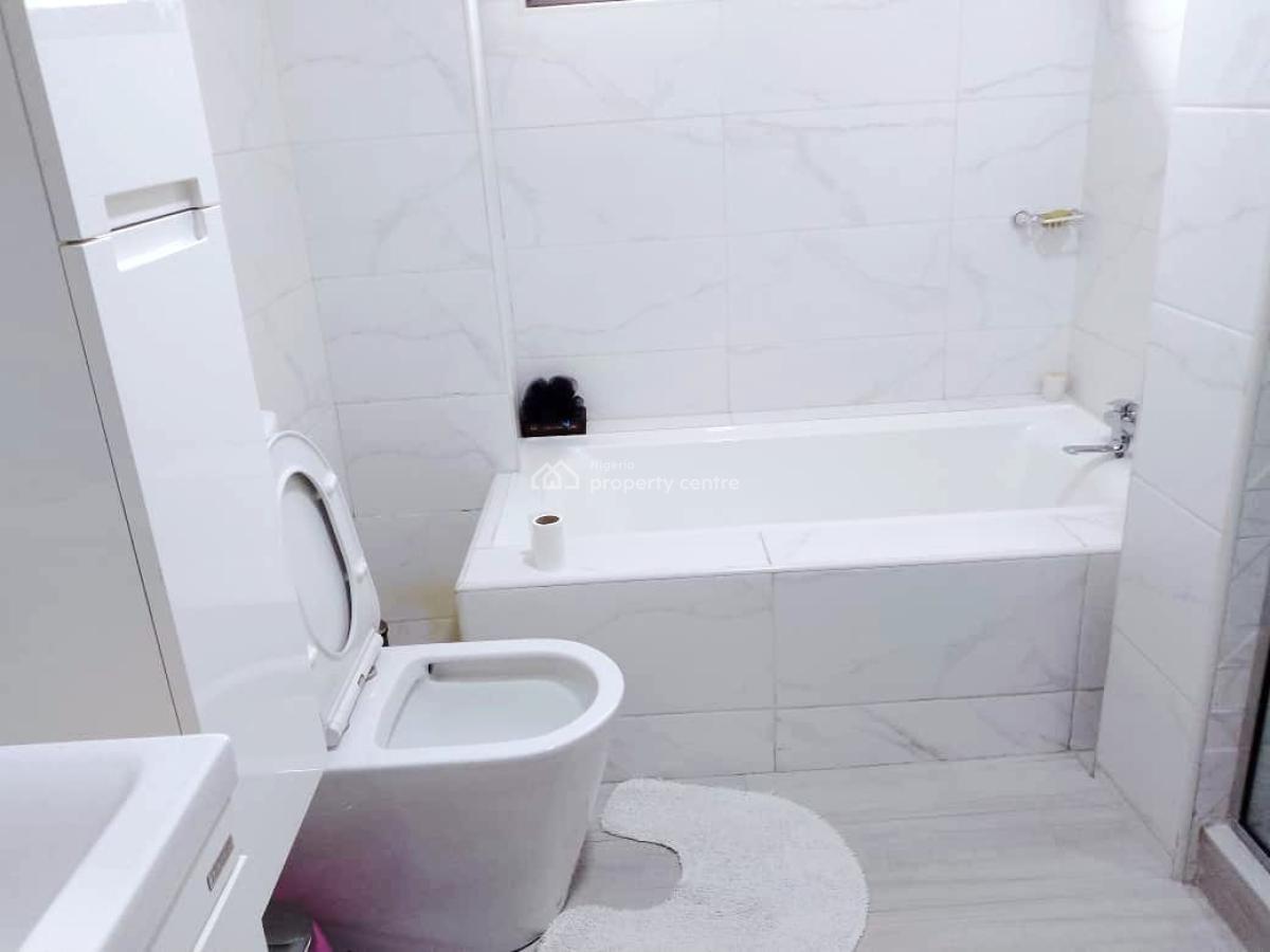 Luxury Distress 3 Bedroom Apartment with a Lovely Facilities, Ikoyi, Lagos, Flat / Apartment for Sale