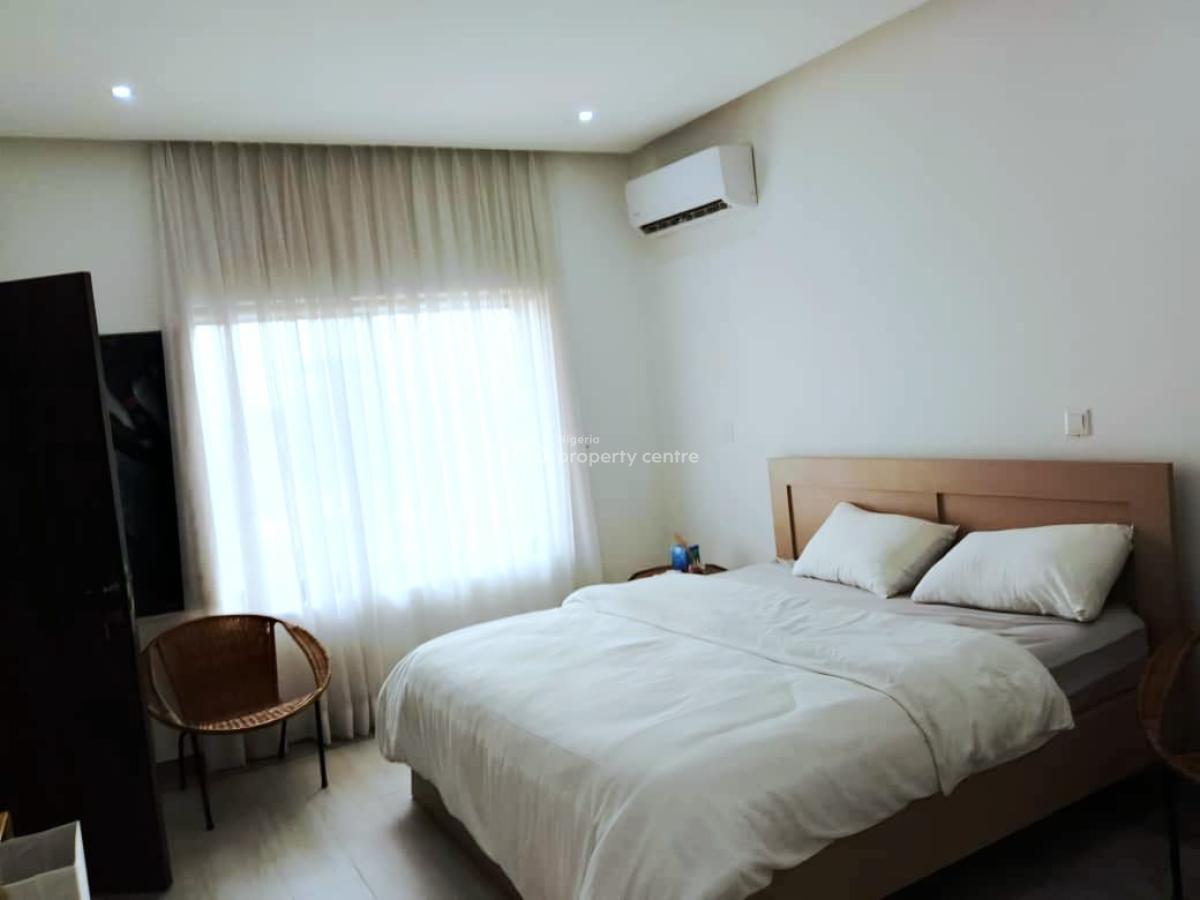 Luxury Distress 3 Bedroom Apartment with a Lovely Facilities, Ikoyi, Lagos, Flat / Apartment for Sale