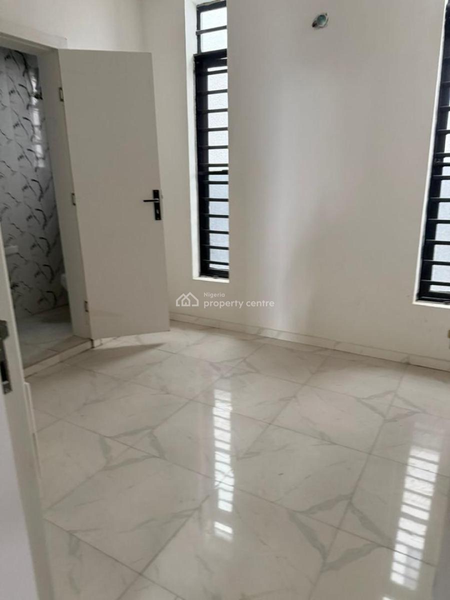 Semi-detached Haven : 4 Bedroom, Ikota, Lekki, Lagos, Semi-detached Duplex for Rent