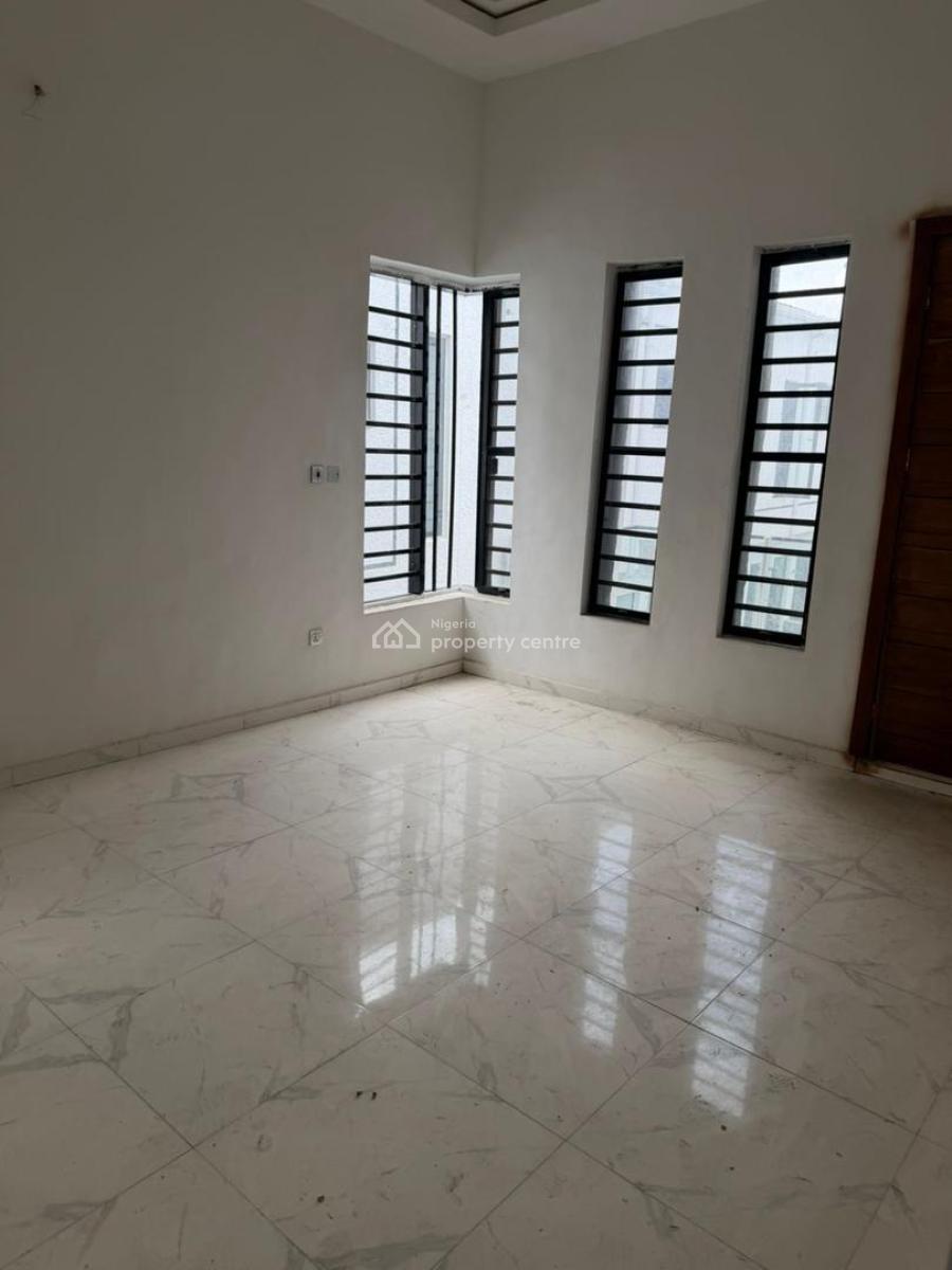 Semi-detached Haven : 4 Bedroom, Ikota, Lekki, Lagos, Semi-detached Duplex for Rent