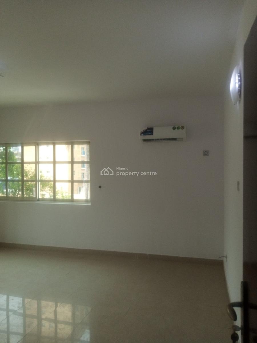 Spacious Well Ventilated and Clean 3 Bedroom Flat + Study Room & Bq, Off Mobolaji Johnson Old Ikoyi, Ikoyi, Lagos, Flat / Apartment for Rent