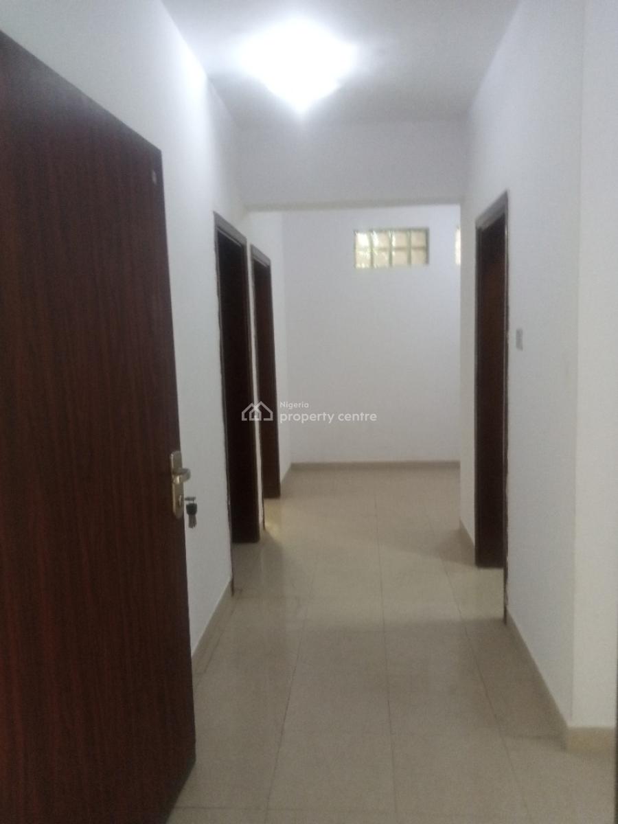 Spacious Well Ventilated and Clean 3 Bedroom Flat + Study Room & Bq, Off Mobolaji Johnson Old Ikoyi, Ikoyi, Lagos, Flat / Apartment for Rent