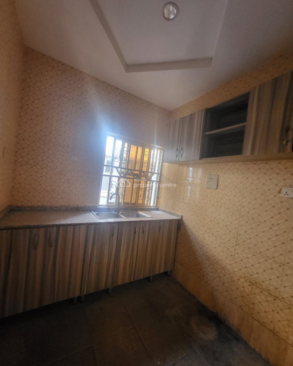 Massive Luxurious 3 Bedroom Flat, By American International School, Durumi, Abuja, Flat / Apartment for Rent