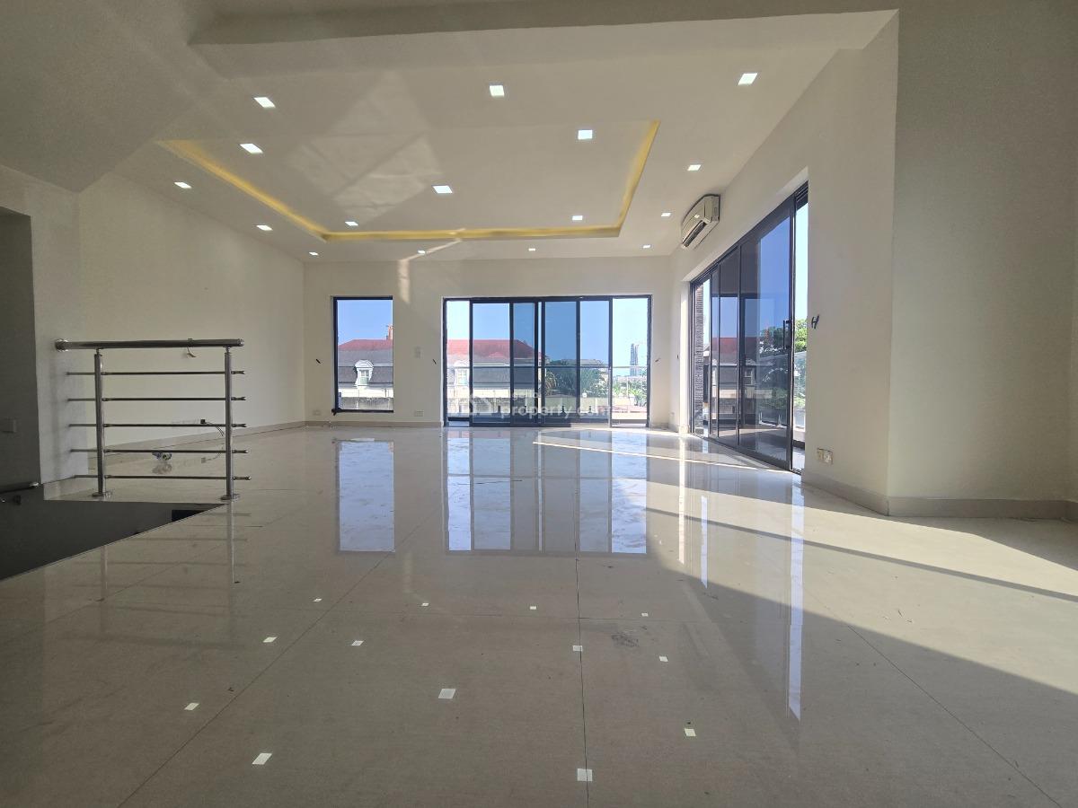 Well Finished 4 Bedroom Terrace Duplex with Bq & Private Elevator, Queens Drive, Ikoyi, Lagos, Terraced Duplex for Sale