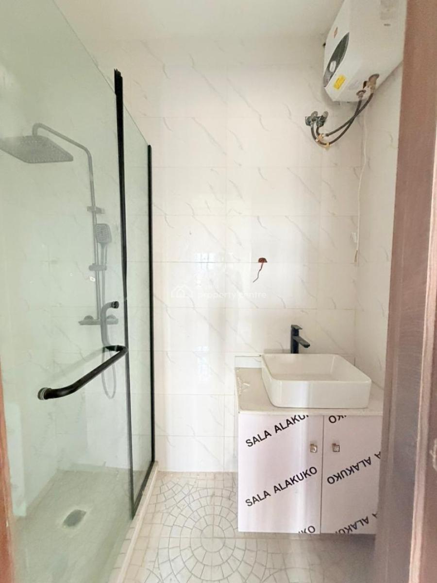 Exquisitely Built 3 Bedroom Apartment, Ikeja Gra, Ikeja, Lagos, Flat / Apartment for Sale