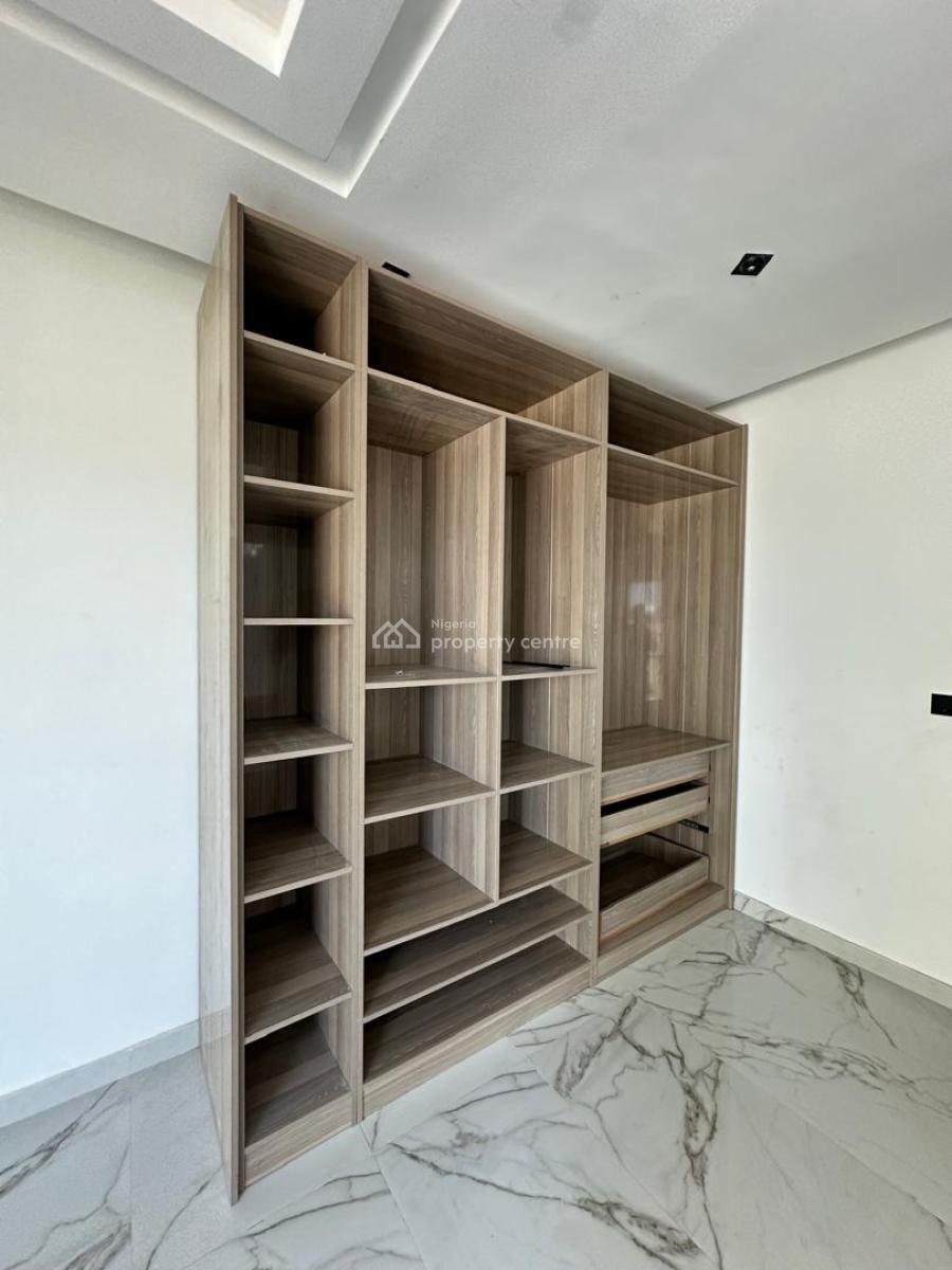 2 Bedroom Maisonette, Lekki Phase 1, Lekki, Lagos, Terraced Duplex for Rent