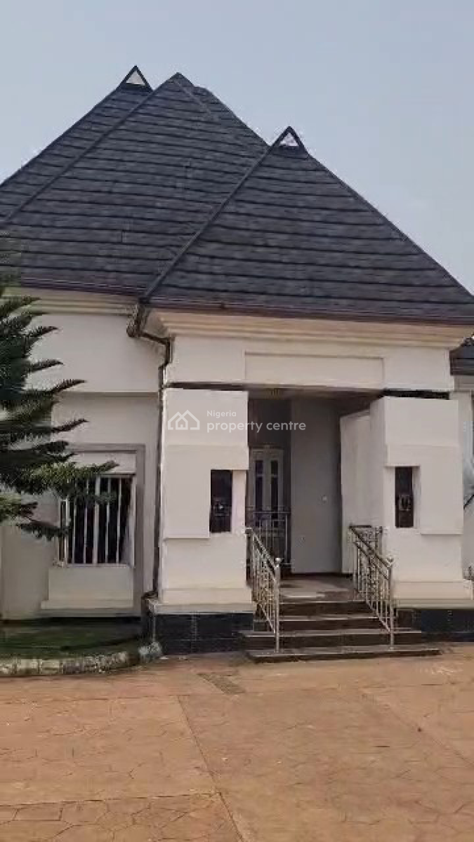 5 Bedroom Bungalow, Idokpa, Benin-auchi Road, Oredo, Edo, Detached Bungalow for Sale