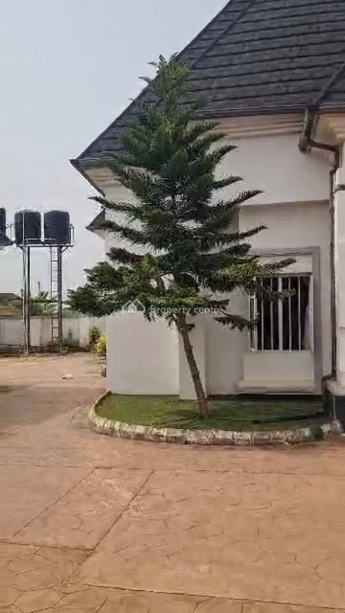 5 Bedroom Bungalow, Idokpa, Benin-auchi Road, Oredo, Edo, Detached Bungalow for Sale