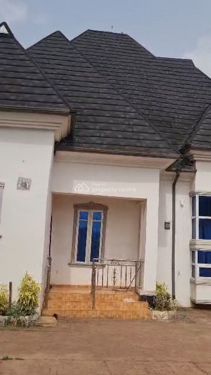 5 Bedroom Bungalow, Idokpa, Benin-auchi Road, Oredo, Edo, Detached Bungalow for Sale