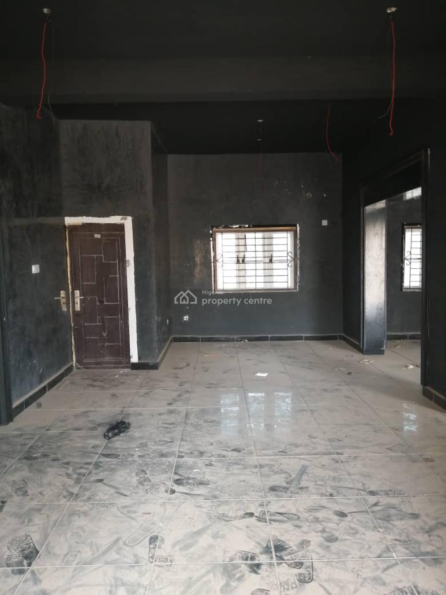 a Plaza/complex Comprising of 39 Shops / Office Spaces on 3 Floors, Along New Nyanya -keffi Road, Nyanya, Abuja, Plaza / Complex / Mall for Sale