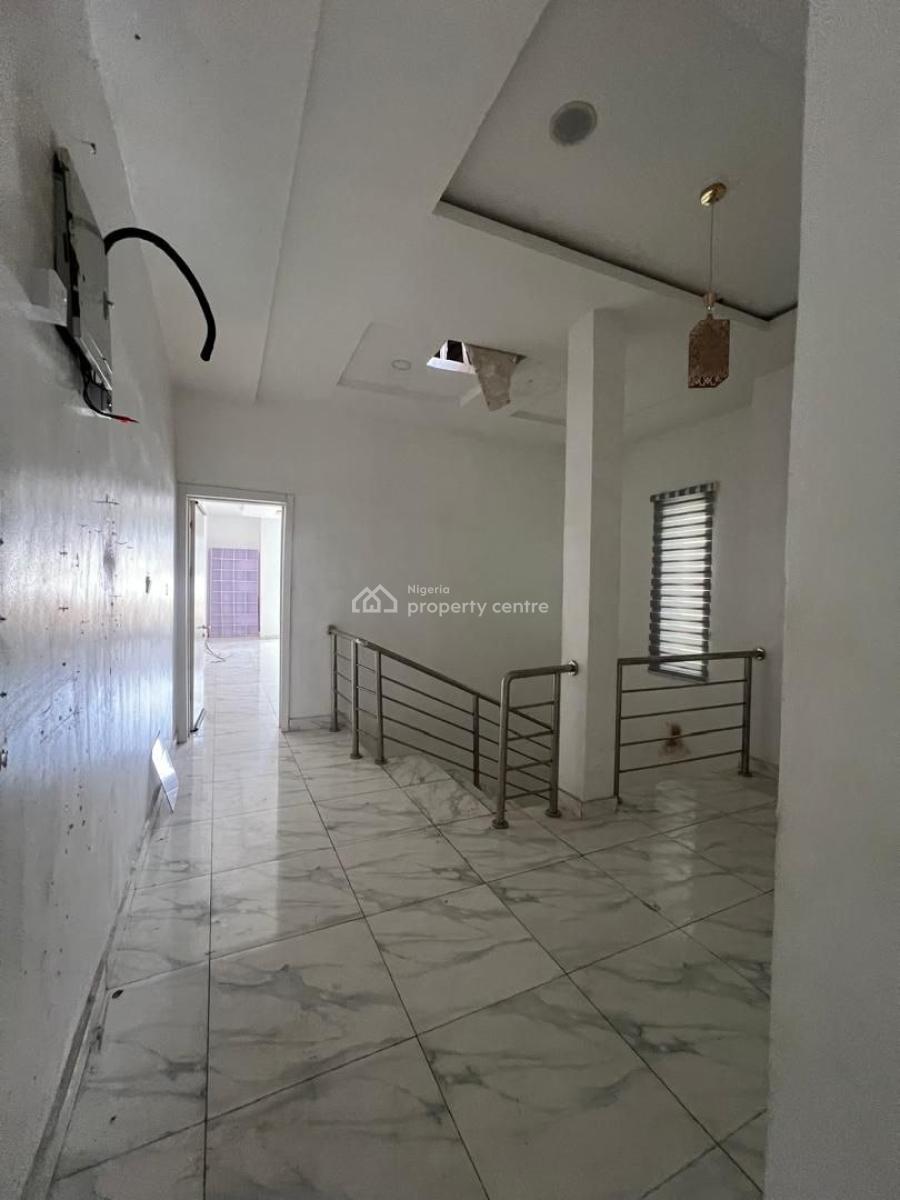 4 Bedroom Semi-detached House with Bq, Chevron, Lekki, Lagos, Semi-detached Duplex for Rent