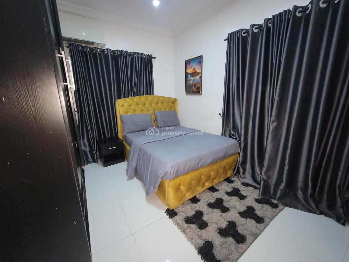 Serviced and Furnished 2 Bedroom Apartment, Lekki Phase 1, Lekki, Lagos, Flat / Apartment for Rent