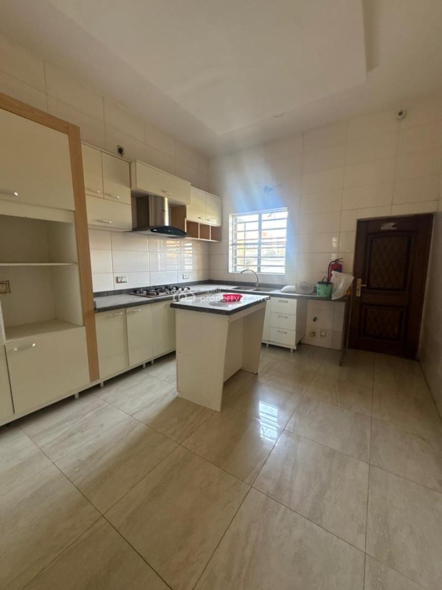 Single Shared Apartment, Ikota Gra Close to Gate, Ikota, Lekki, Lagos, House for Rent