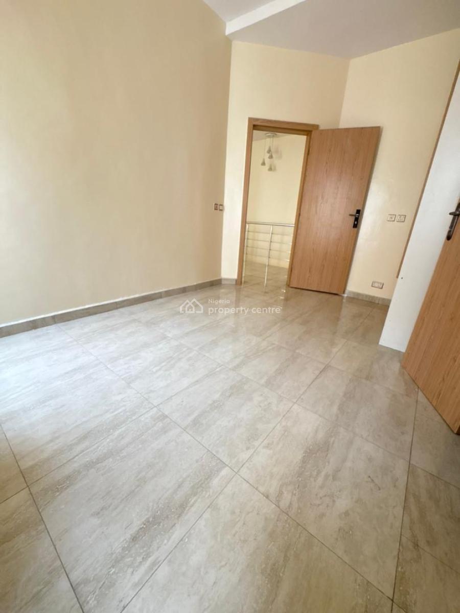 Single Shared Apartment, Ikota Gra Close to Gate, Ikota, Lekki, Lagos, House for Rent