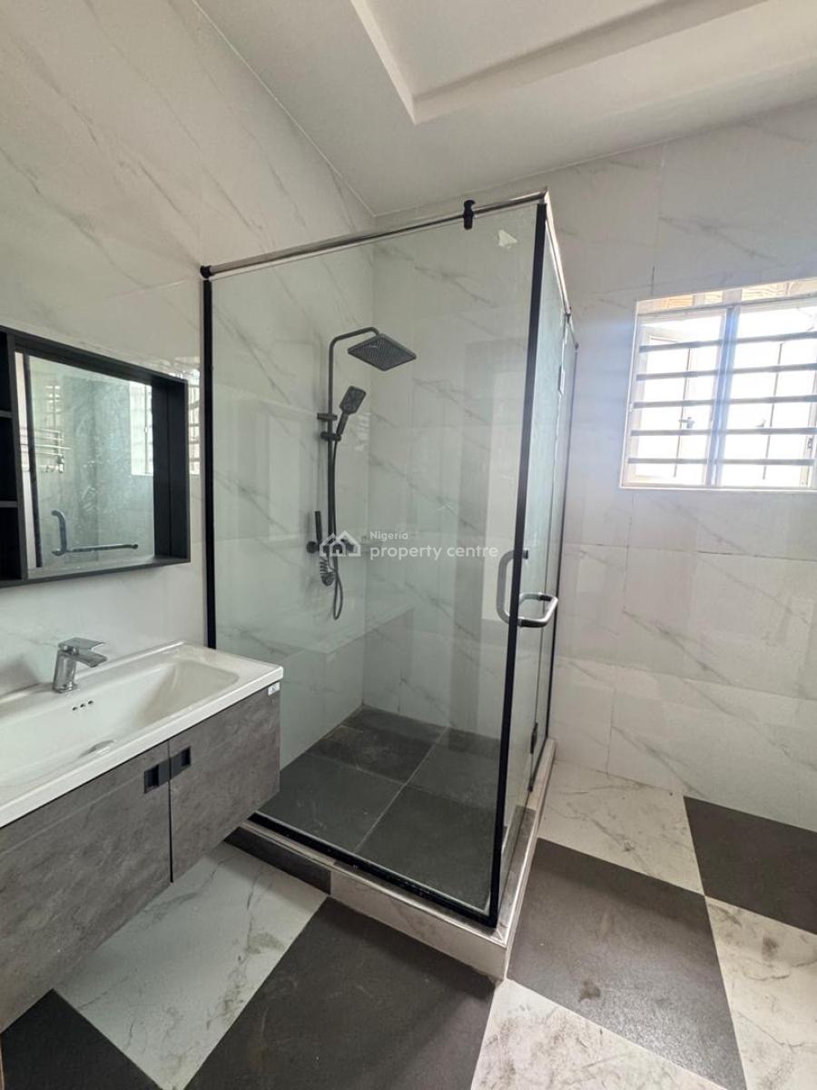 Luxury Built 4 Bedroom Terrace Duplex with Bq, Lekki Phase 1, Lekki, Lagos, Flat / Apartment for Rent