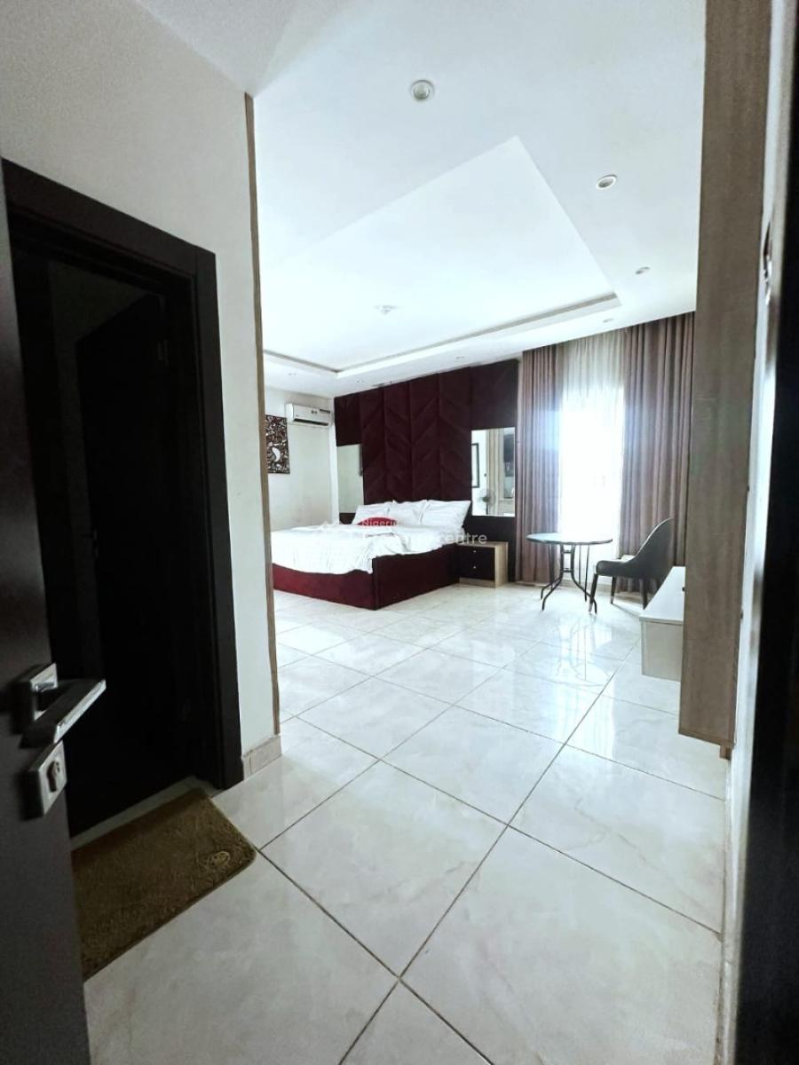 Extremely Spacious 3-bedroom Apartment, Lekki Right, Lekki Phase 1, Lekki, Lagos, Flat / Apartment for Rent