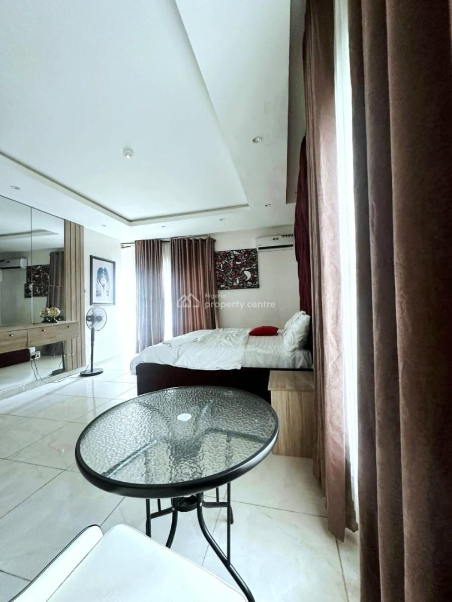 Extremely Spacious 3-bedroom Apartment, Lekki Right, Lekki Phase 1, Lekki, Lagos, Flat / Apartment for Rent