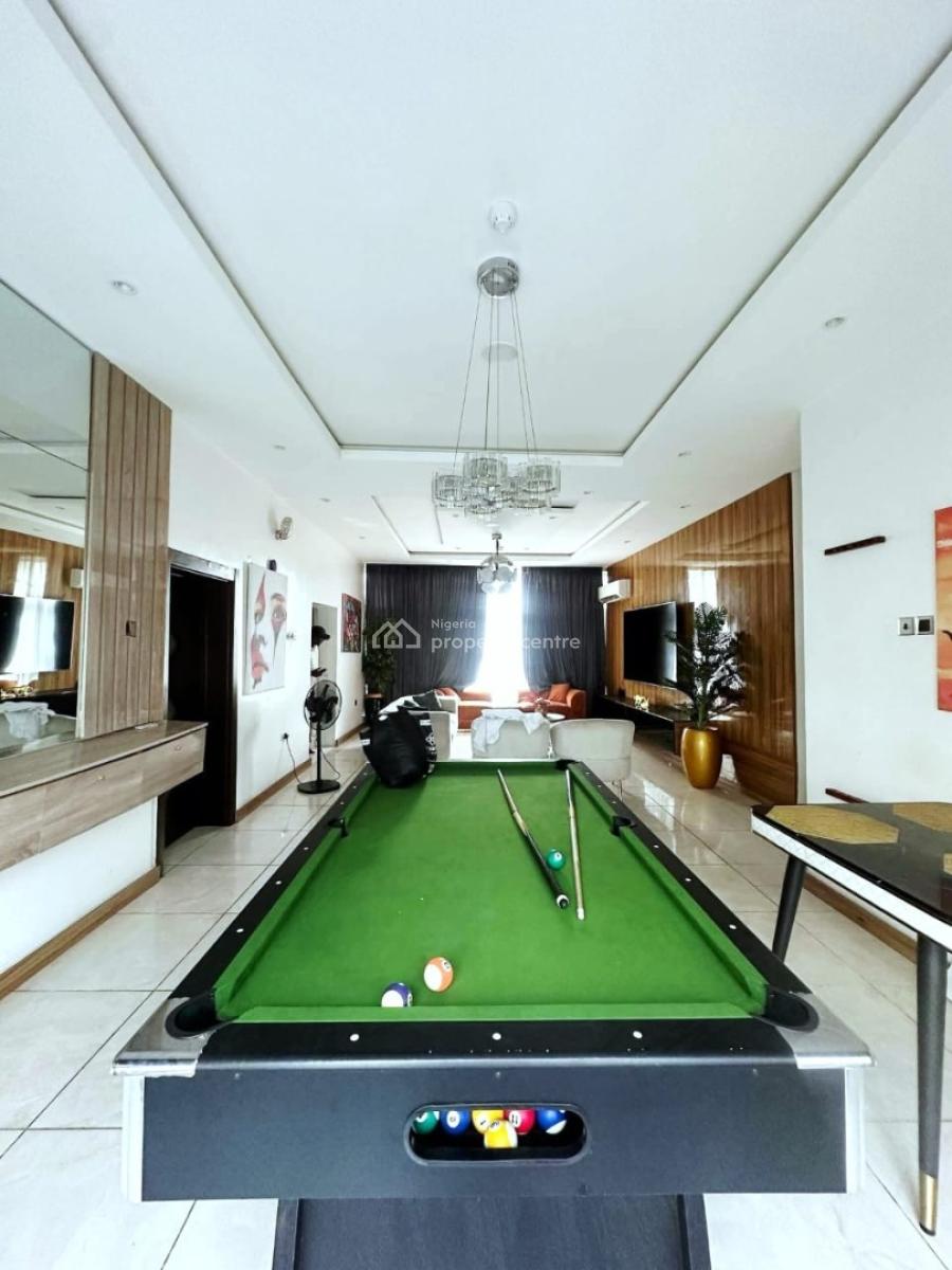 Extremely Spacious 3-bedroom Apartment, Lekki Right, Lekki Phase 1, Lekki, Lagos, Flat / Apartment for Rent