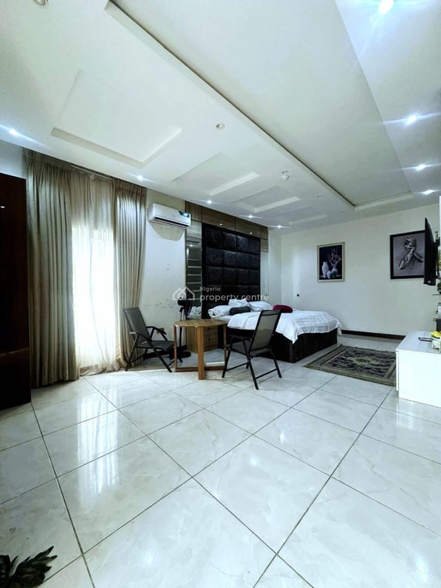 Extremely Spacious 3-bedroom Apartment, Lekki Right, Lekki Phase 1, Lekki, Lagos, Flat / Apartment for Rent