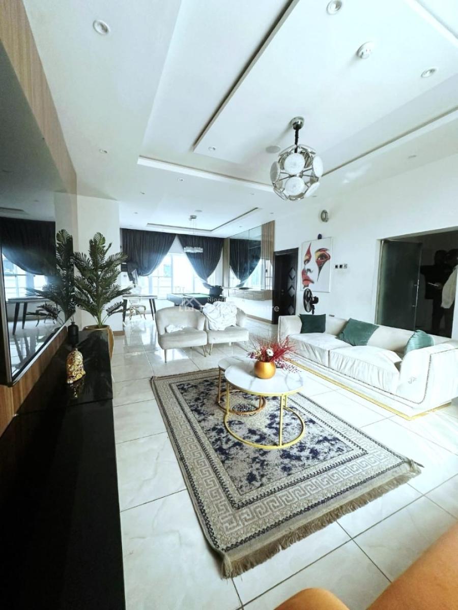 Extremely Spacious 3-bedroom Apartment, Lekki Right, Lekki Phase 1, Lekki, Lagos, Flat / Apartment for Rent