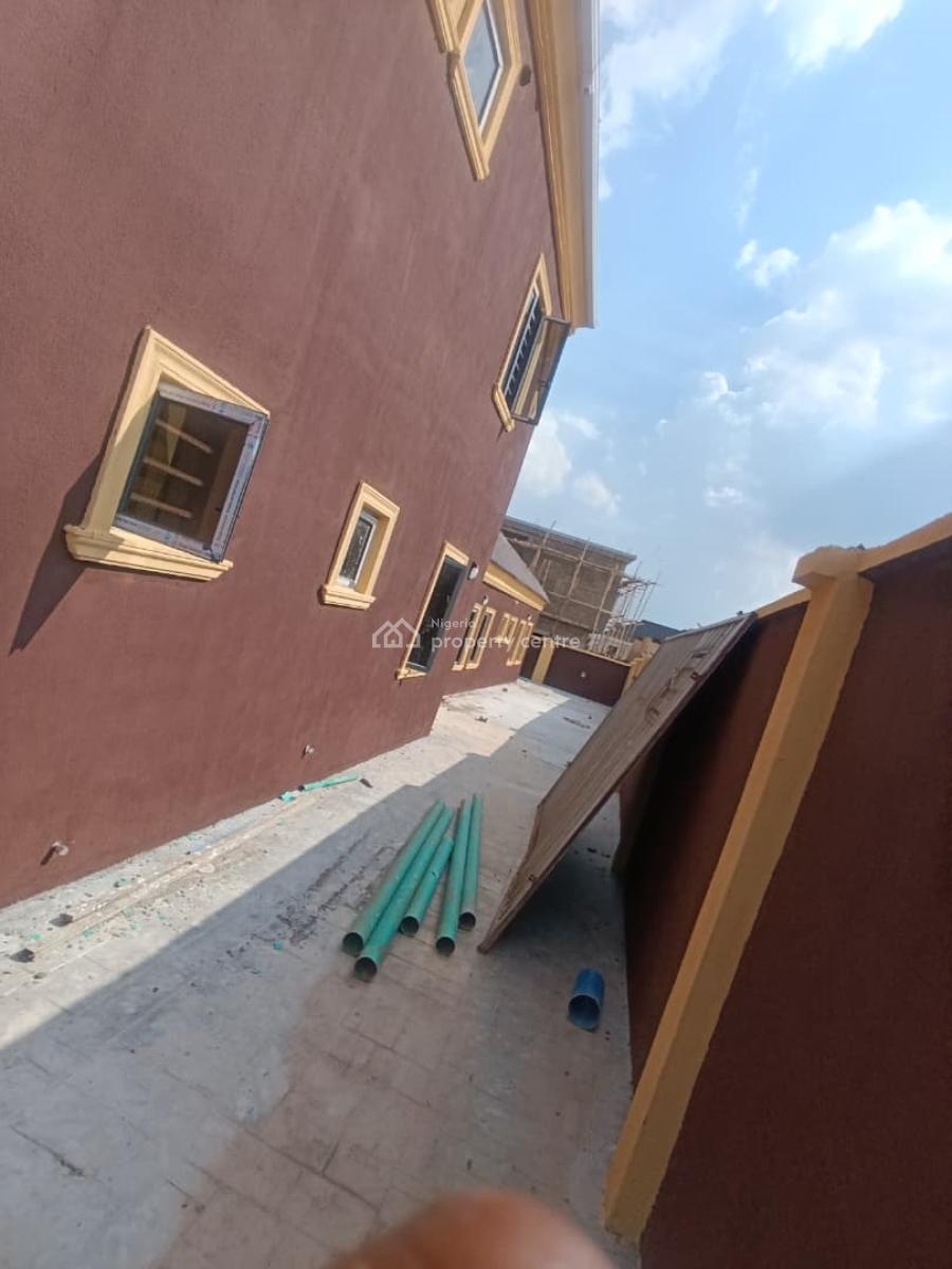 Newly Built Room Nd Parlor Selfcon in an Estate, Akala Estate, Akobo, Ibadan, Oyo, Mini Flat (room and Parlour) for Rent