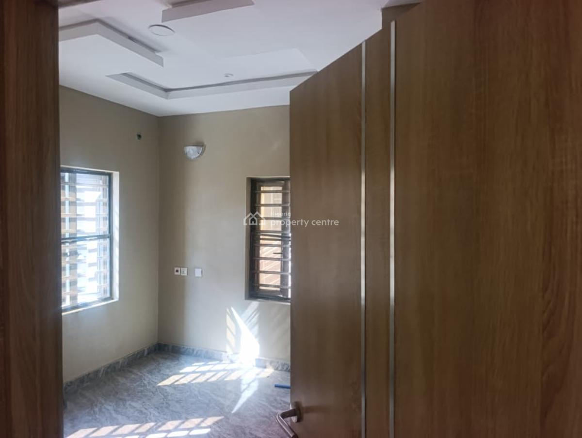 Newly Built Room Nd Parlor Selfcon in an Estate, Akala Estate, Akobo, Ibadan, Oyo, Mini Flat (room and Parlour) for Rent