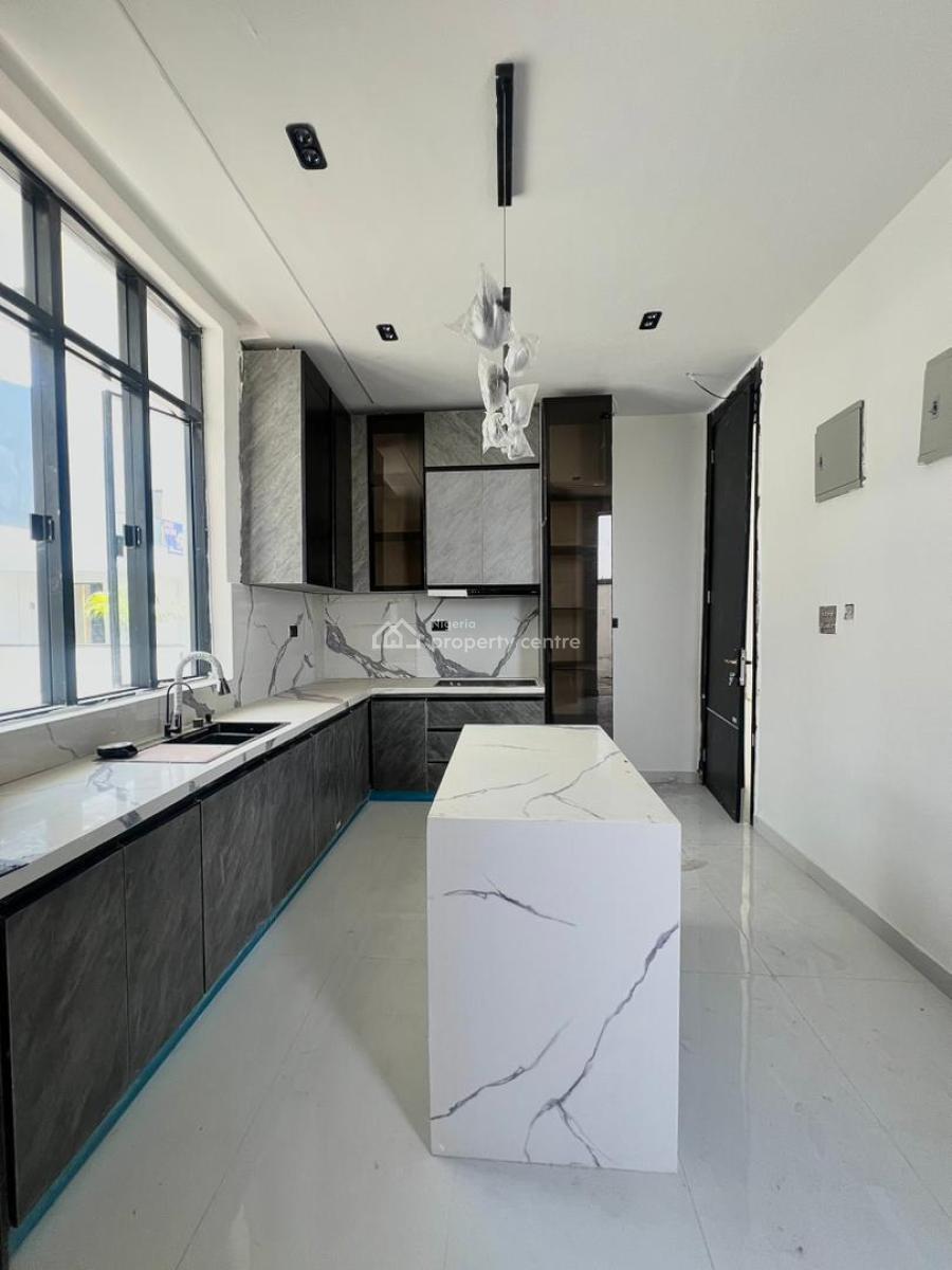 Luxury 5-bedroom Fully Detached House with Bq in a Secured Estate, Chevron, Lekki, Lagos, Detached Duplex for Sale