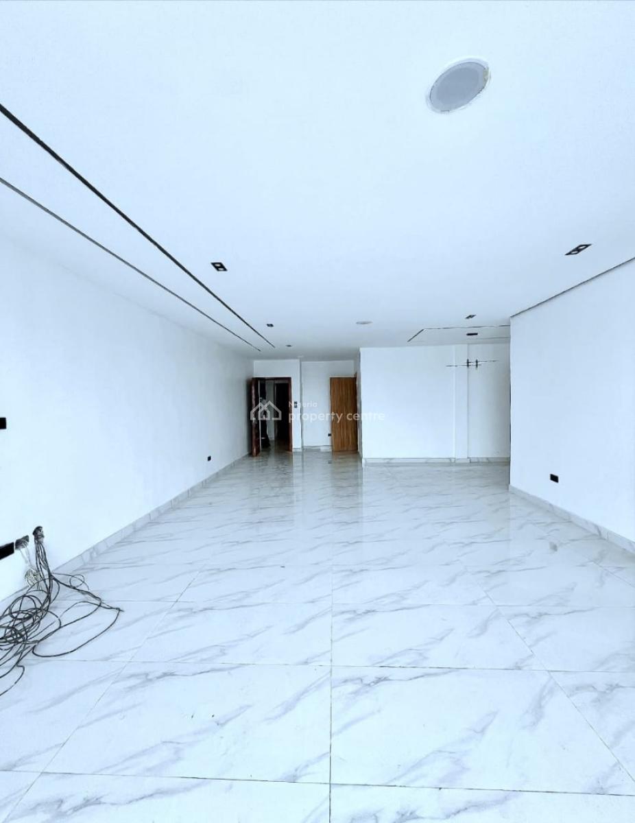 Nicely Built 2 Bedroom Apartment with a Room Bq, Lekki Phase 1, Lekki, Lagos, Flat / Apartment for Sale