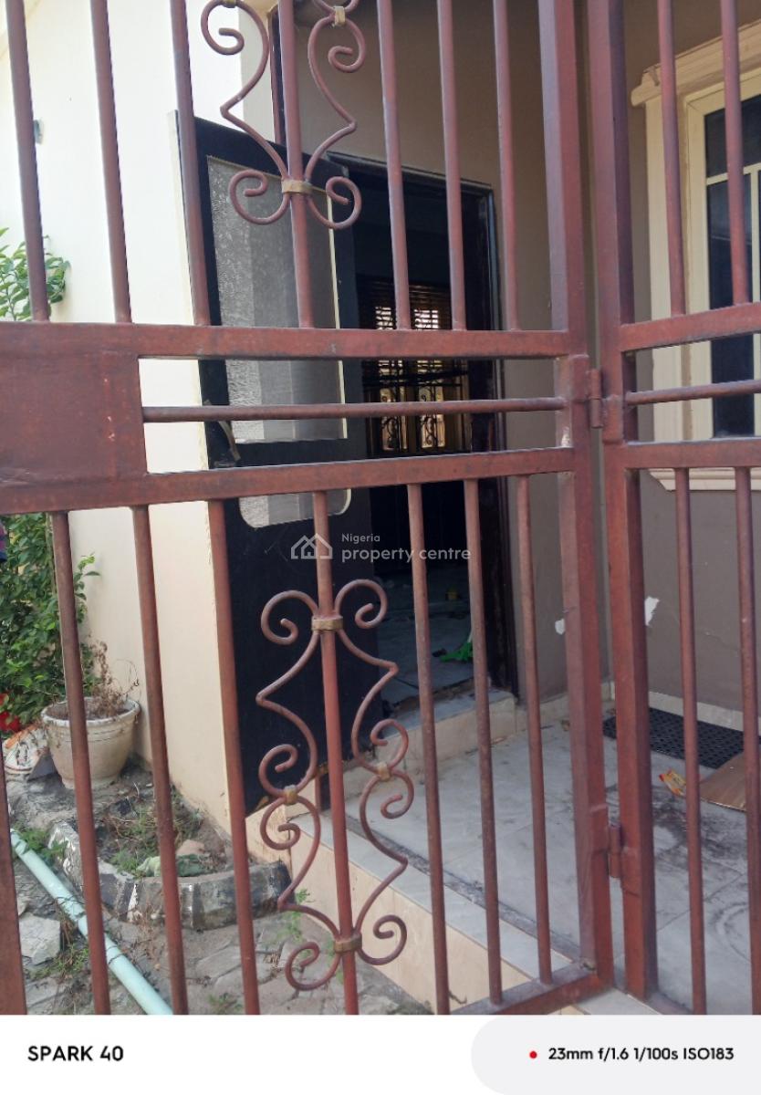 Luxury Massive 4 Bedroom Bungalow. 2 Tenants in The Compound Clos 2 Exp, Abule-parapo, Awoyaya, Ibeju Lekki, Lagos, Detached Bungalow for Rent