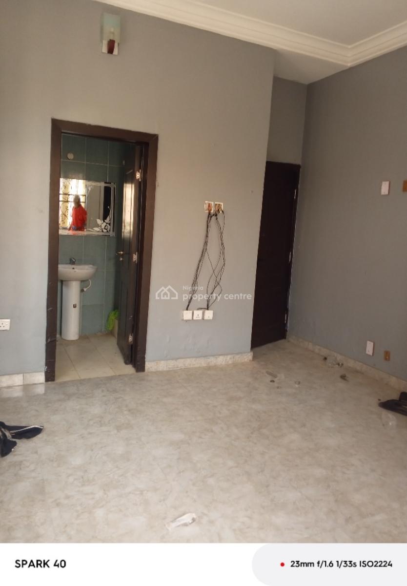 Luxury Massive 4 Bedroom Bungalow. 2 Tenants in The Compound Clos 2 Exp, Abule-parapo, Awoyaya, Ibeju Lekki, Lagos, Detached Bungalow for Rent