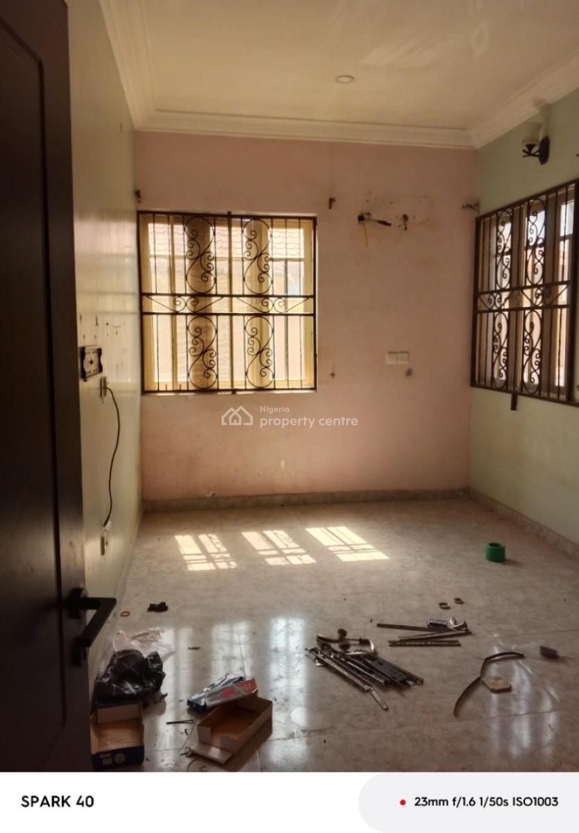 Luxury Massive 4 Bedroom Bungalow. 2 Tenants in The Compound Clos 2 Exp, Abule-parapo, Awoyaya, Ibeju Lekki, Lagos, Detached Bungalow for Rent