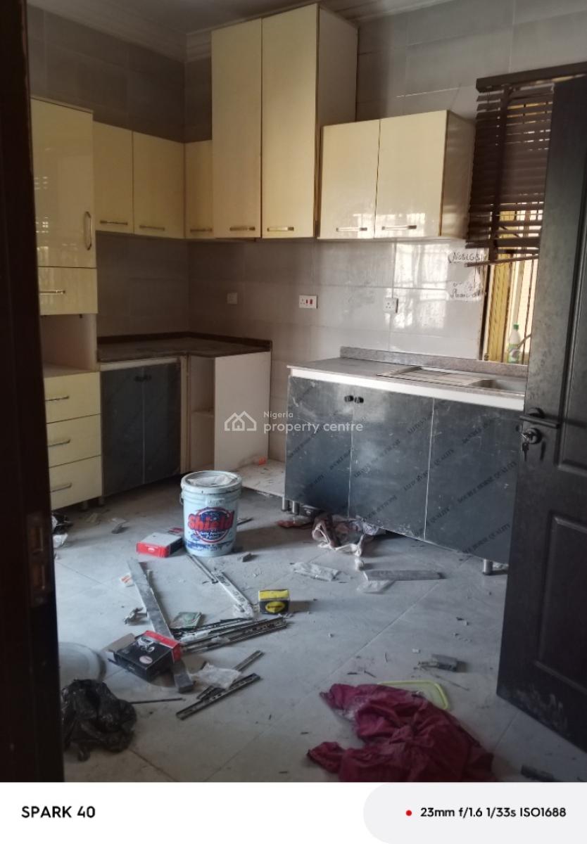 Luxury Massive 4 Bedroom Bungalow. 2 Tenants in The Compound Clos 2 Exp, Abule-parapo, Awoyaya, Ibeju Lekki, Lagos, Detached Bungalow for Rent