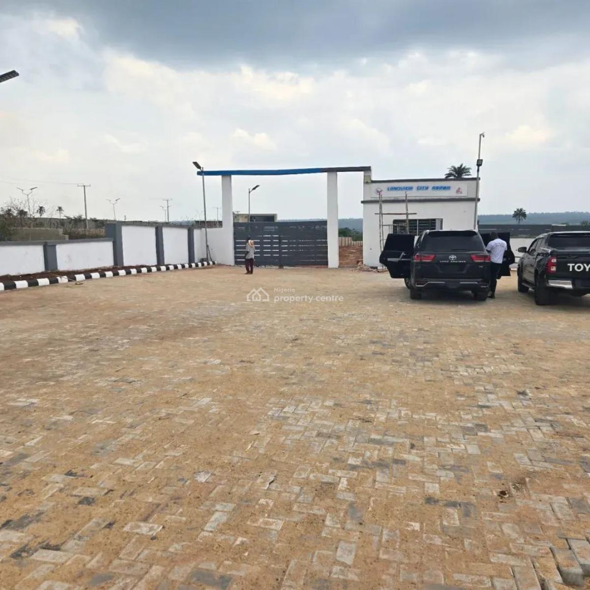 Land with Cofo, Landview City Extension Along  Asaba Benin Expressway, Asaba, Delta, Mixed-use Land for Sale