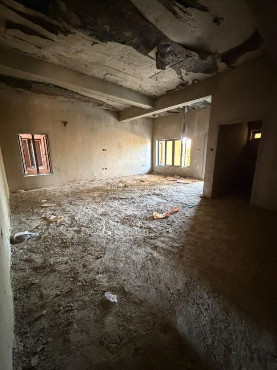 Standard 3  Bedroom Apartments  with 1 Room Bq, Kaura, Abuja, Flat / Apartment for Sale