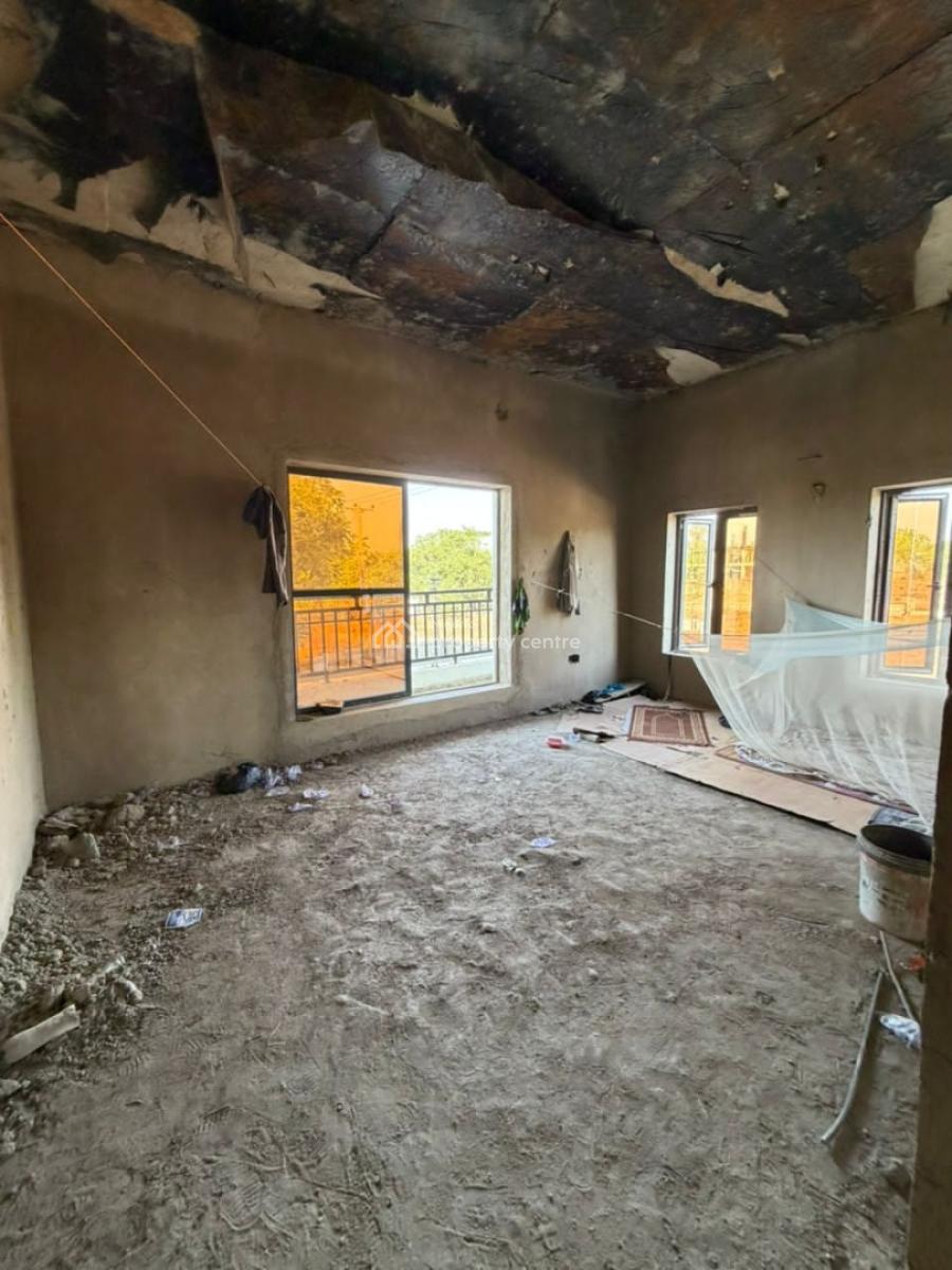 Standard 3  Bedroom Apartments  with 1 Room Bq, Kaura, Abuja, Flat / Apartment for Sale