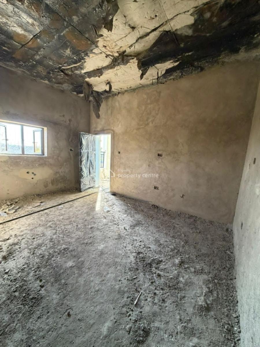 Standard 3  Bedroom Apartments  with 1 Room Bq, Kaura, Abuja, Flat / Apartment for Sale