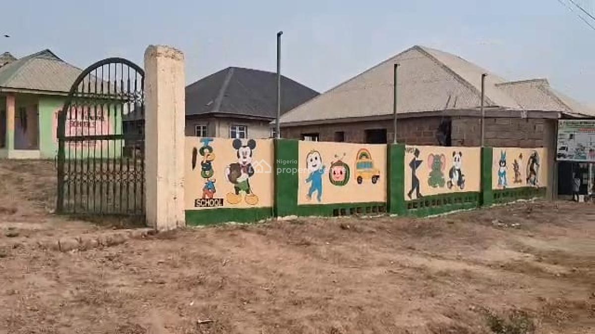 a Functional School, Peregun Alawo, Akala Express, Ibadan, Oyo, School for Sale