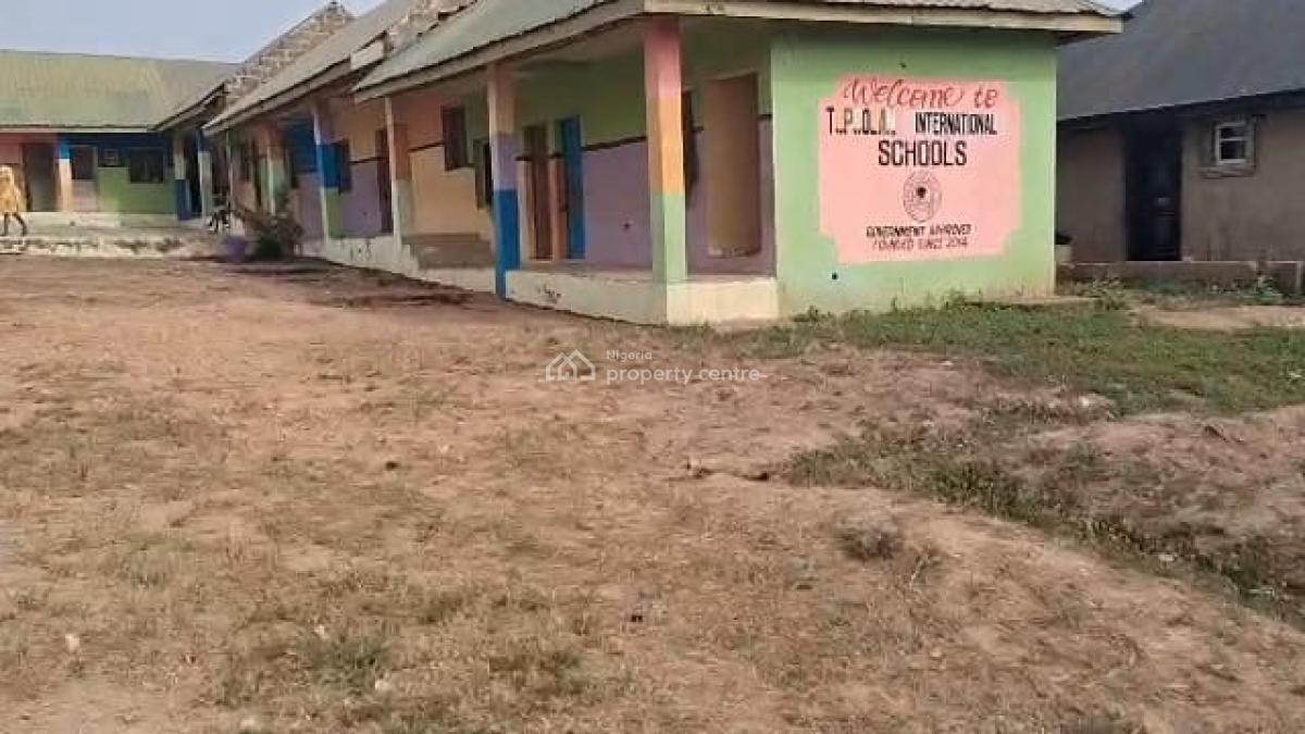 a Functional School, Peregun Alawo, Akala Express, Ibadan, Oyo, School for Sale