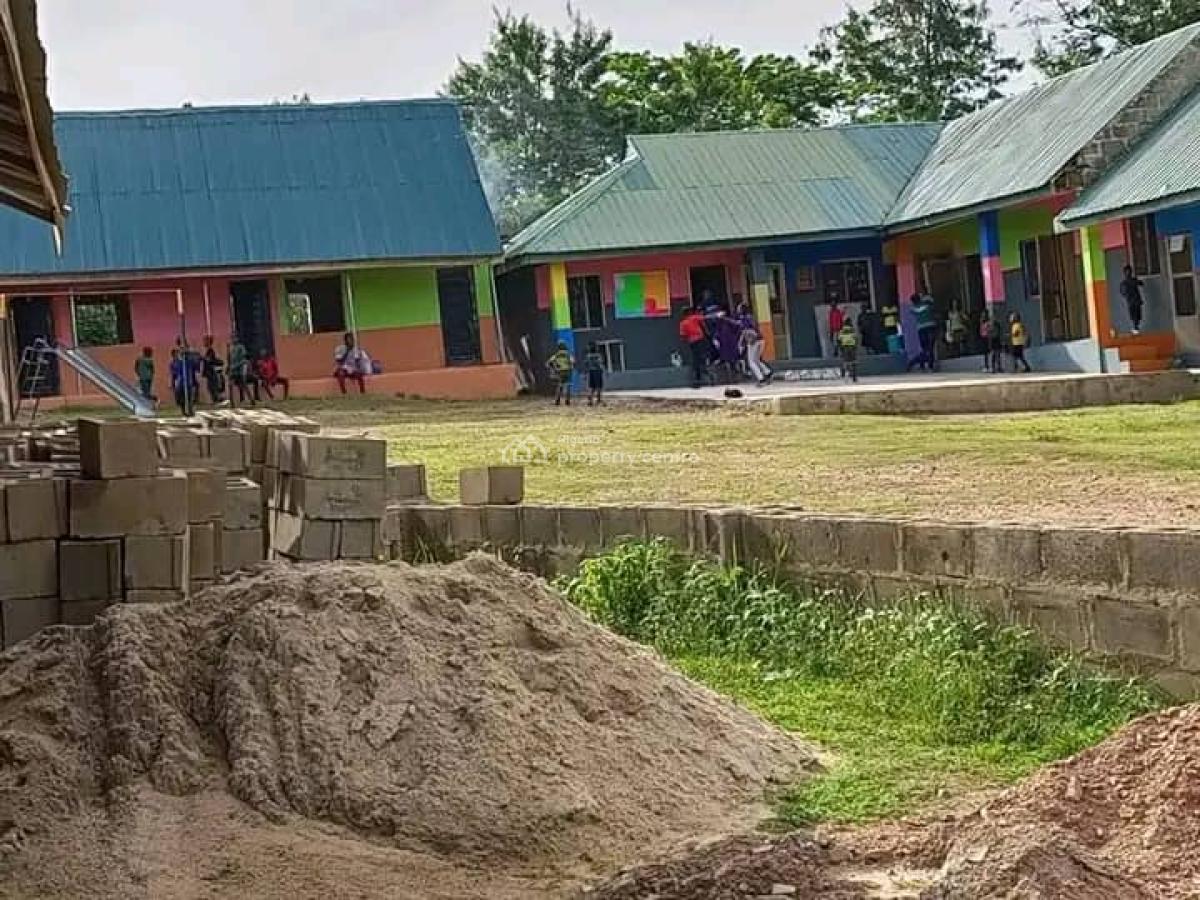 a Functional School, Peregun Alawo, Akala Express, Ibadan, Oyo, School for Sale