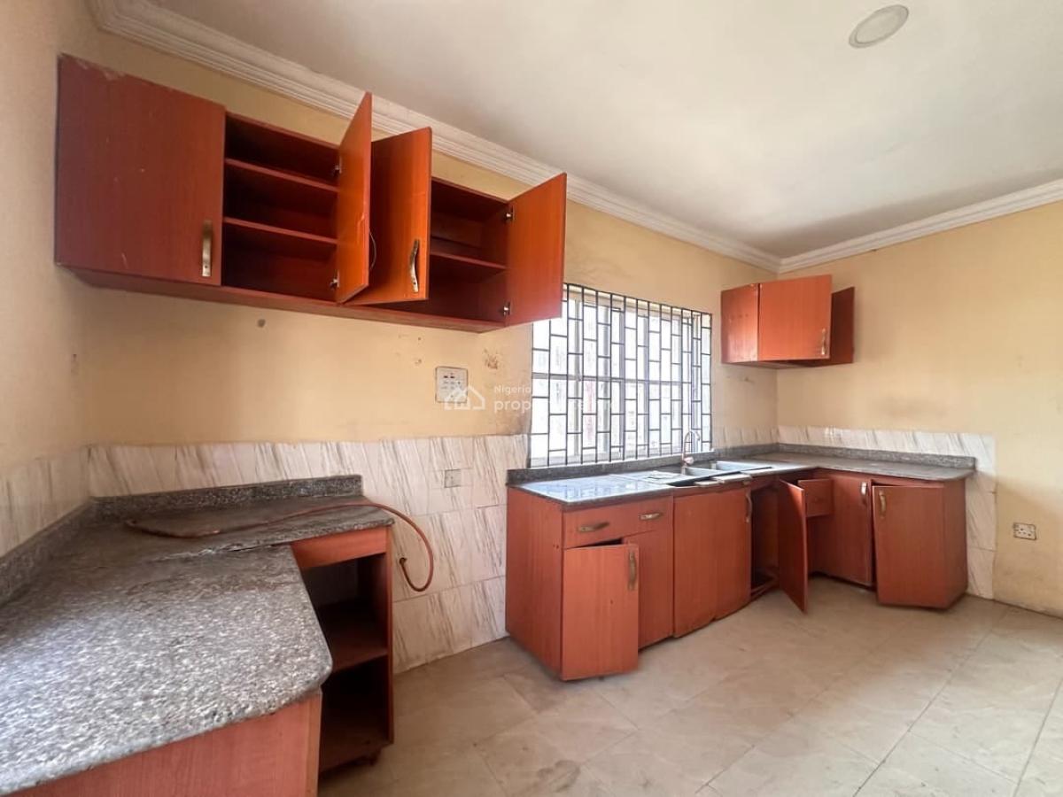 Nice 3 Bedroom Apartment, Lekki, Lagos, Flat / Apartment for Rent