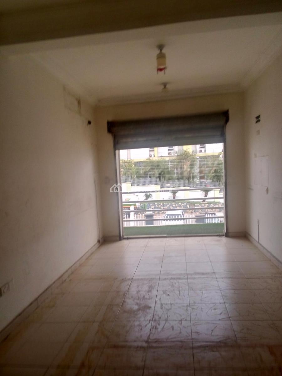 Spacious Plaza Shop Available, 1st Avenue, Gwarinpa, Abuja, Shop for Rent