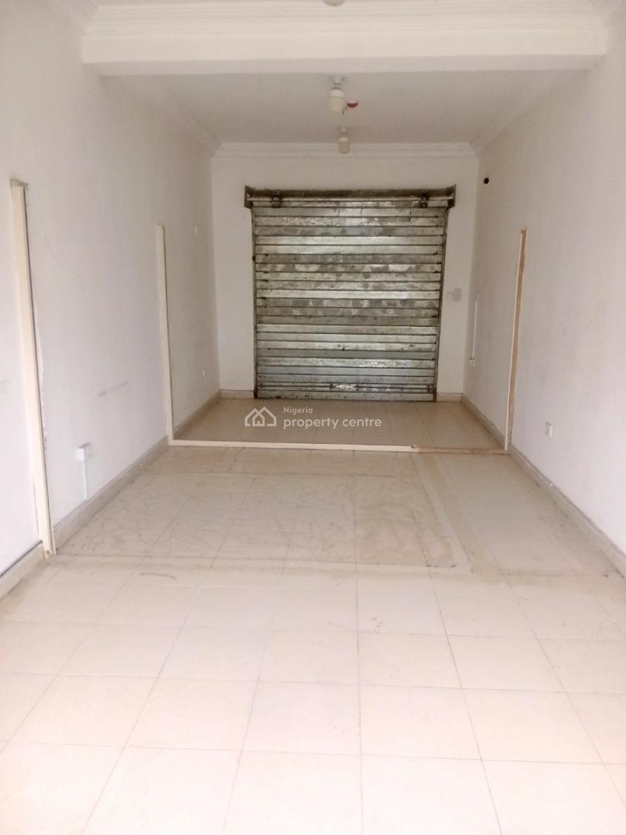 Spacious Plaza Shop Available, 1st Avenue, Gwarinpa, Abuja, Shop for Rent