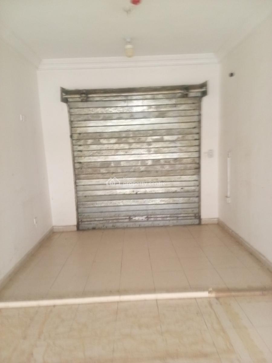 Spacious Plaza Shop Available, 1st Avenue, Gwarinpa, Abuja, Shop for Rent