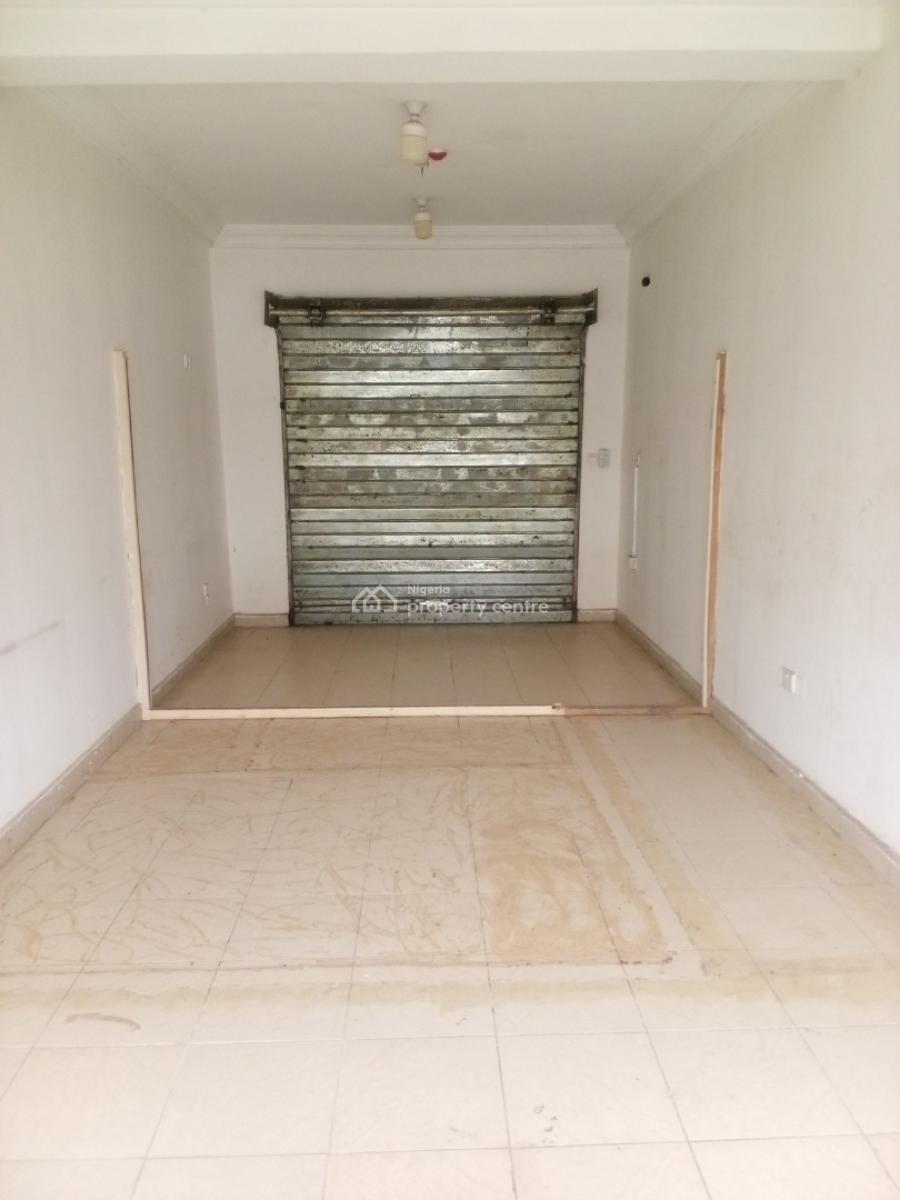Spacious Plaza Shop Available, 1st Avenue, Gwarinpa, Abuja, Shop for Rent