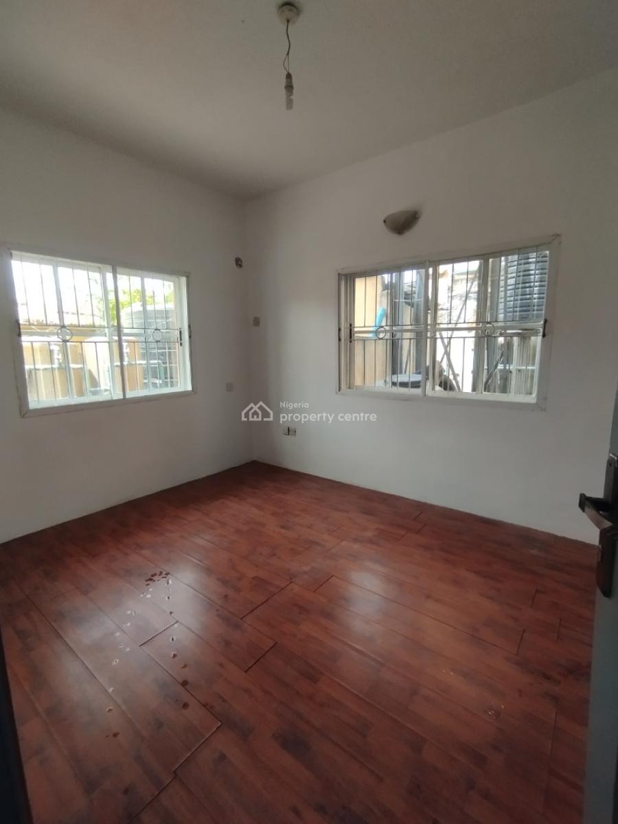 Spacious Massive Lurxuy 2 Bedroom Flat, Fubara Dublin  Alpha Beach Road, Lekki, Lagos, Block of Flats for Sale