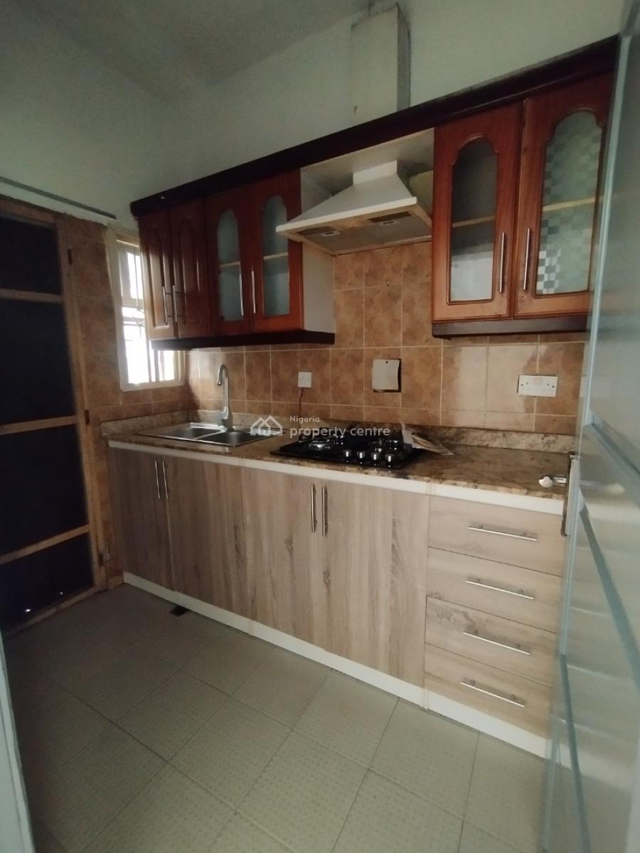 Spacious Massive Lurxuy 2 Bedroom Flat, Fubara Dublin  Alpha Beach Road, Lekki, Lagos, Block of Flats for Sale