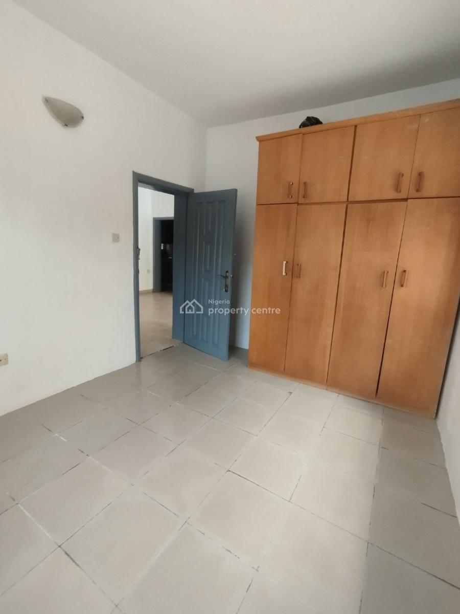 Spacious Massive Lurxuy 2 Bedroom Flat, Fubara Dublin  Alpha Beach Road, Lekki, Lagos, Block of Flats for Sale