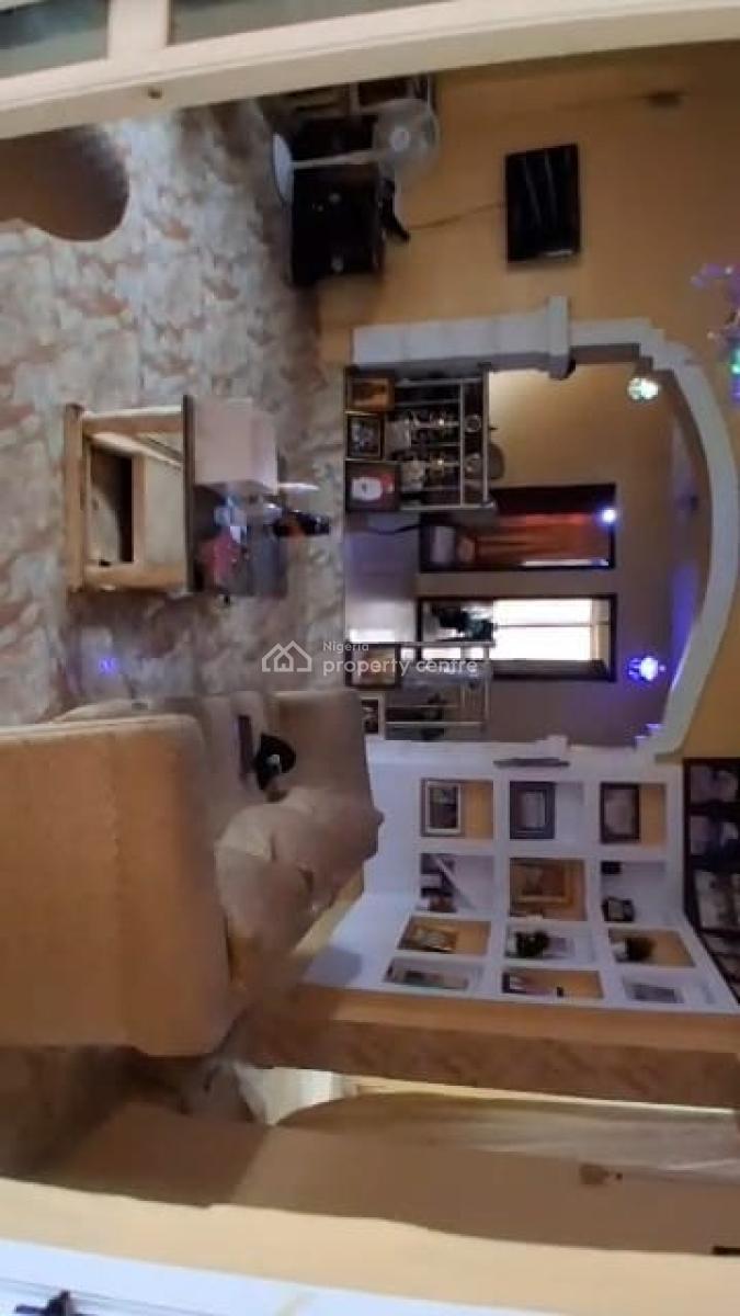 a Nice 4 Bedroom Bungalow with Selfcon, Peregun, Ojoekun, Odo-ona Kekere, Ibadan, Oyo, Detached Bungalow for Sale