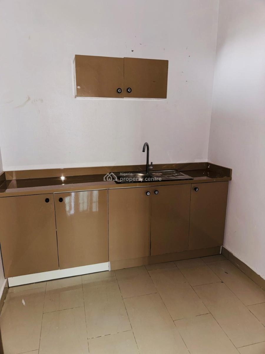 Convertible Two Bedrooms in a Serene Estate, Chevron, Lekki, Lekki, Lagos, Flat / Apartment for Rent